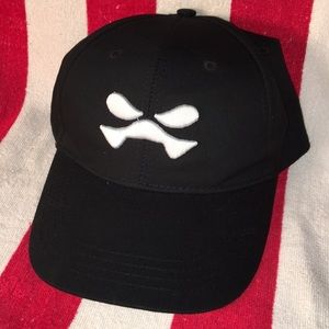 Ghostek adjustable Velcro back strap 6 panel cap